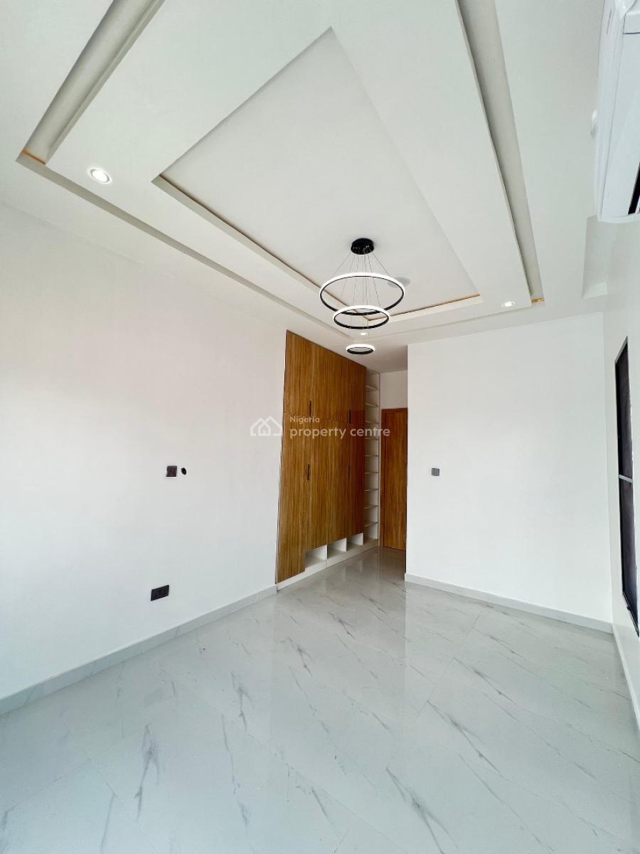 Stunning 2 Bedroom Apartment in a Well Secured Location, Ikate Elegushi, Lekki, Lagos, Flat / Apartment for Sale