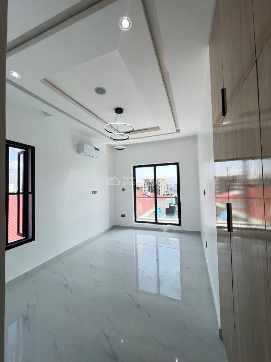 Stunning 2 Bedroom Apartment in a Well Secured Location, Ikate Elegushi, Lekki, Lagos, Flat / Apartment for Sale