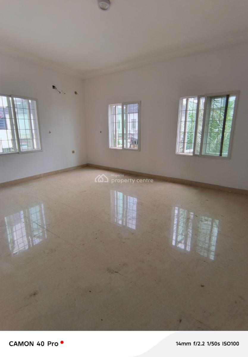 Clean 3bed Flat Ground Floor, Chevy View Estate, Lekki, Lagos, Flat / Apartment for Rent