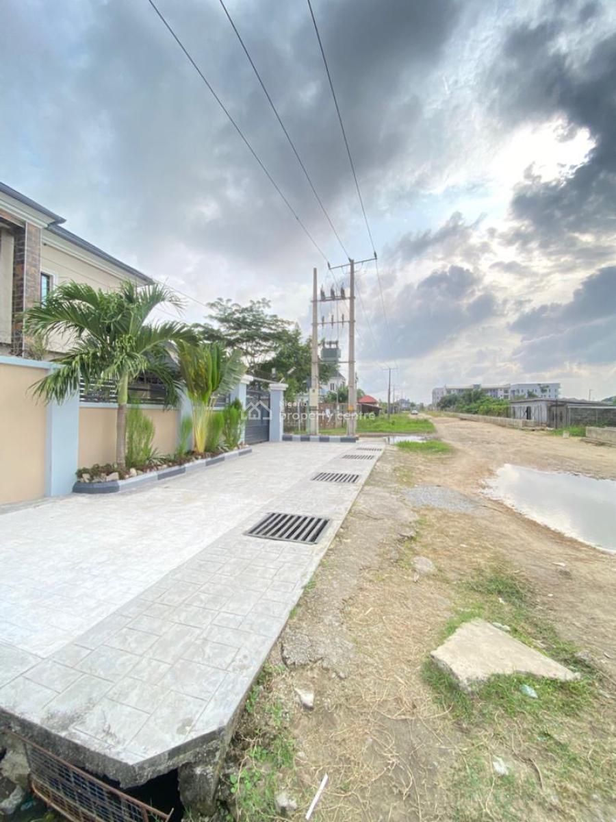 600sqm Dryland Fenced and Gated in a Built Up Environment, Off Monastery Road Sangotedo, Sangotedo, Ajah, Lagos, Residential Land for Rent