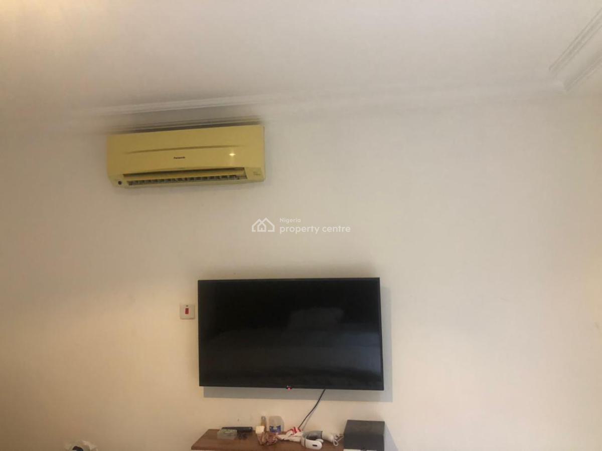 a Room Within a 3 Bedroom Serene Apartment, Admiralty Way, Lekki Phase 1, Lekki, Lagos, Self Contain (single Rooms) Short Let
