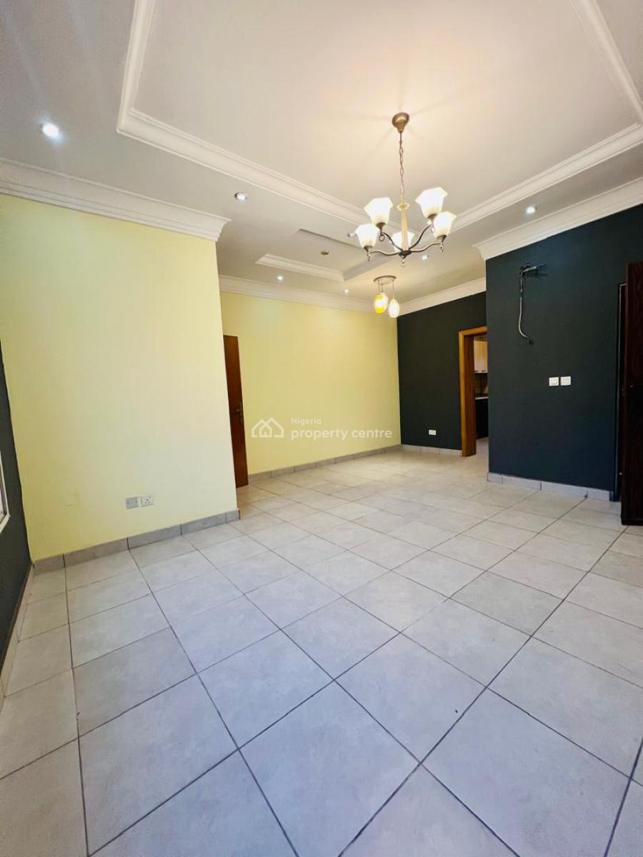 Cozy, Fully Serviced 2 Bedroom Apartment Upstairs, Off Admiralty Way, Lekki Phase 1, Lekki, Lagos, Flat / Apartment for Rent