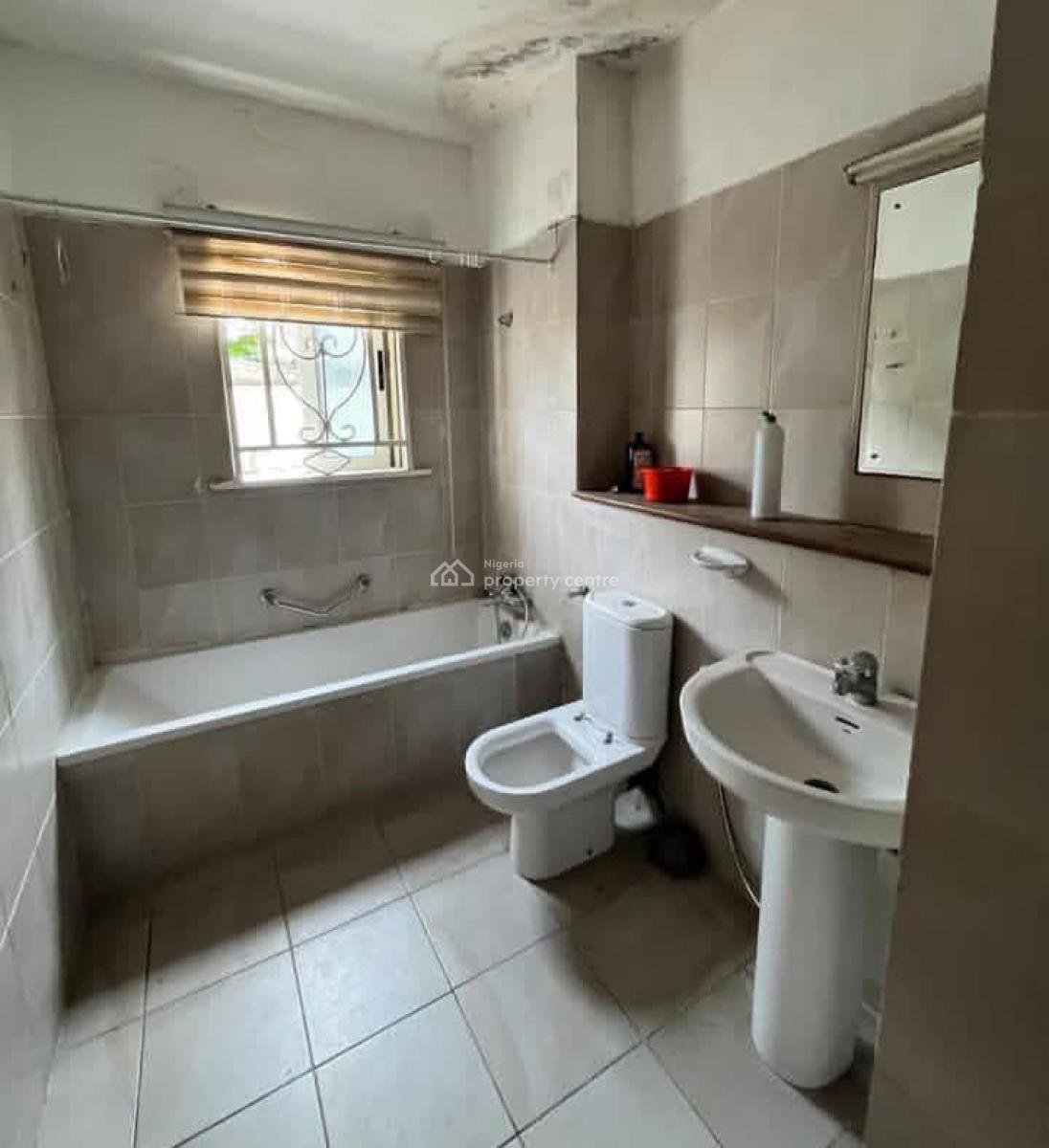 3bedrooms Flat, Lekki Phase1, Lekki Phase 1, Lekki, Lagos, Flat / Apartment for Sale