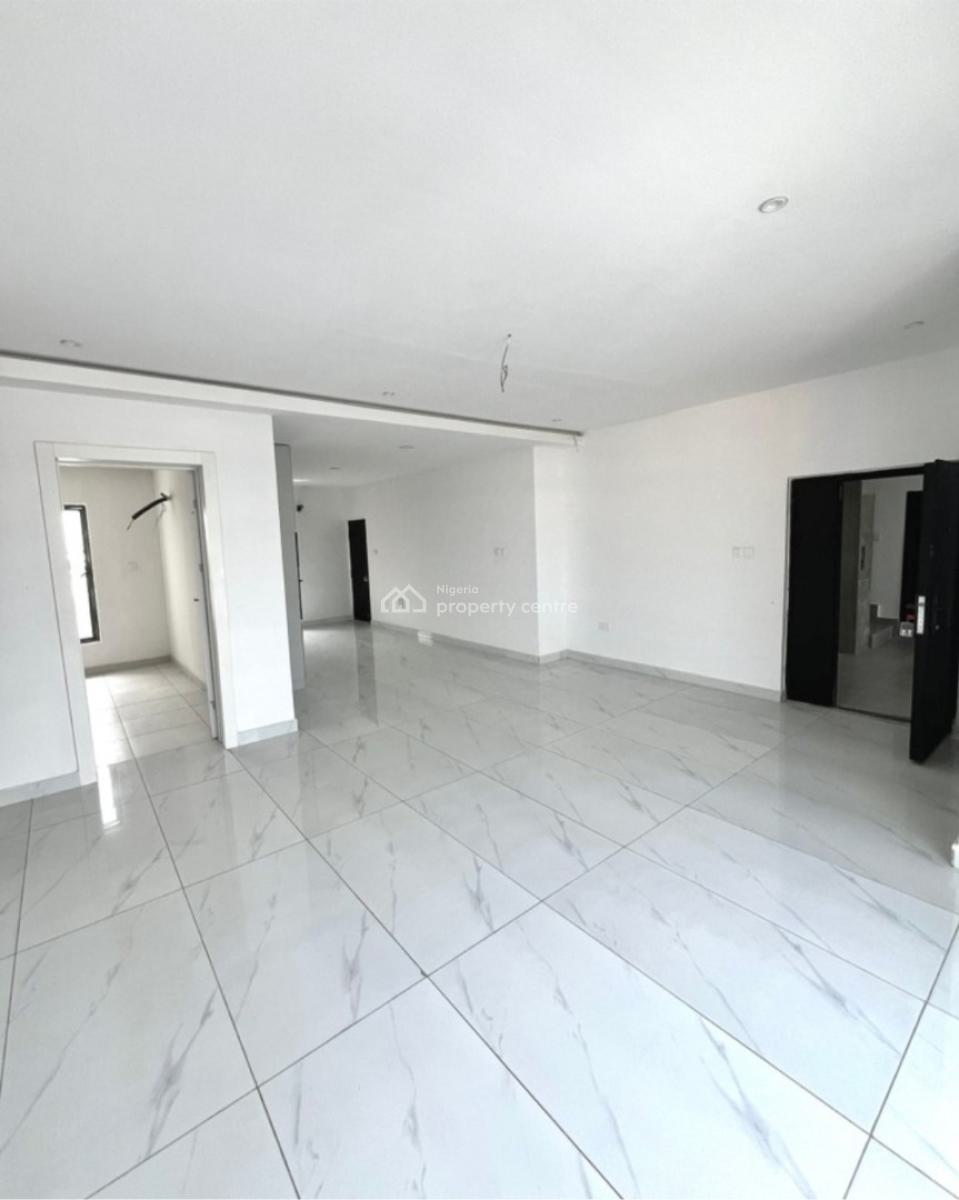 Newly Built and Serviced with 24/7 Power Supply 3 Bedroom En-suite Fl, Lekki Phase 1, Lekki, Lagos, Flat / Apartment for Rent
