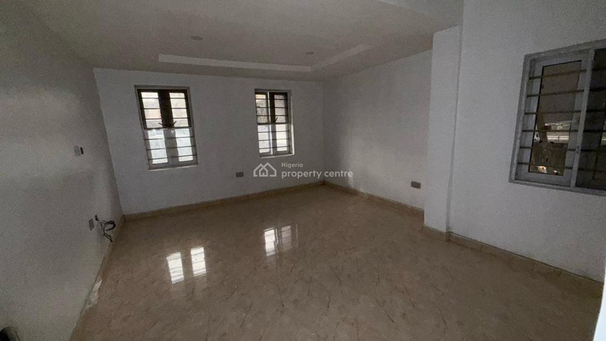 Serviced Massive 1 Bedroom Apartment, Behind Enyo Filling Station, Ikate Elegushi, Lekki, Lagos, Mini Flat (room and Parlour) for Rent