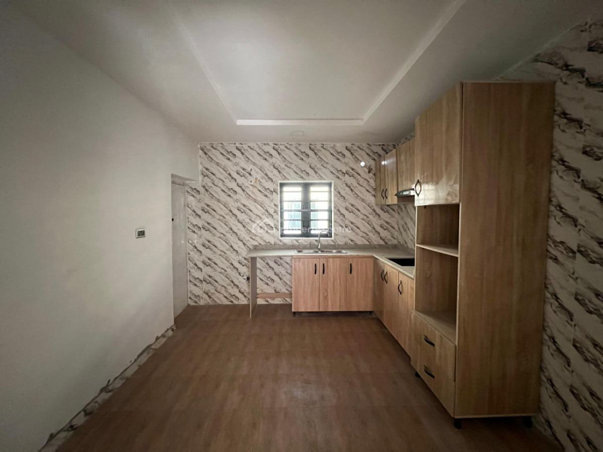 3 Bedroom Apartment, Ikota, Lekki, Lagos, Flat / Apartment for Sale