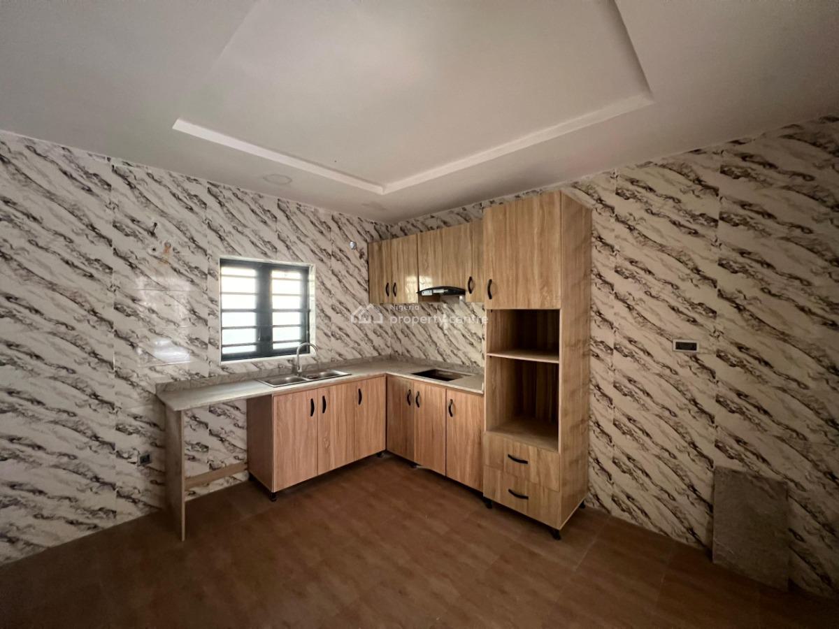 3 Bedroom Apartment, Ikota, Lekki, Lagos, Flat / Apartment for Sale