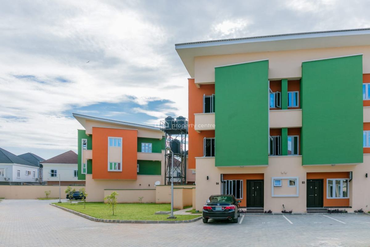 4bedroom Terrace Duplex, Osapa, Lekki, Lagos, Terraced Duplex for Rent