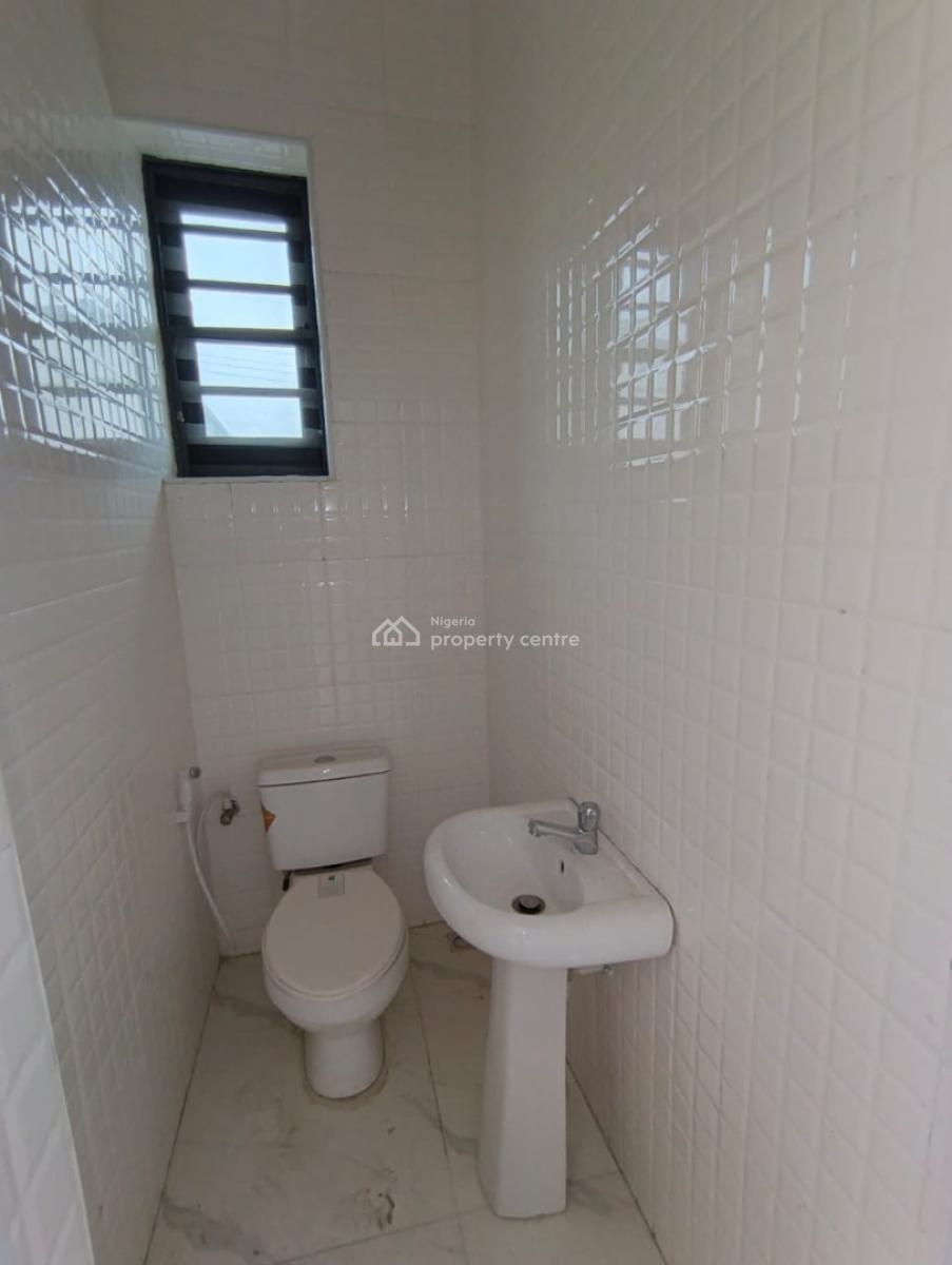 4 Bedroom Terrace + Bq. Self Compound, Ikota Gra, Lekki, Lekki, Lagos, Terraced Duplex for Rent