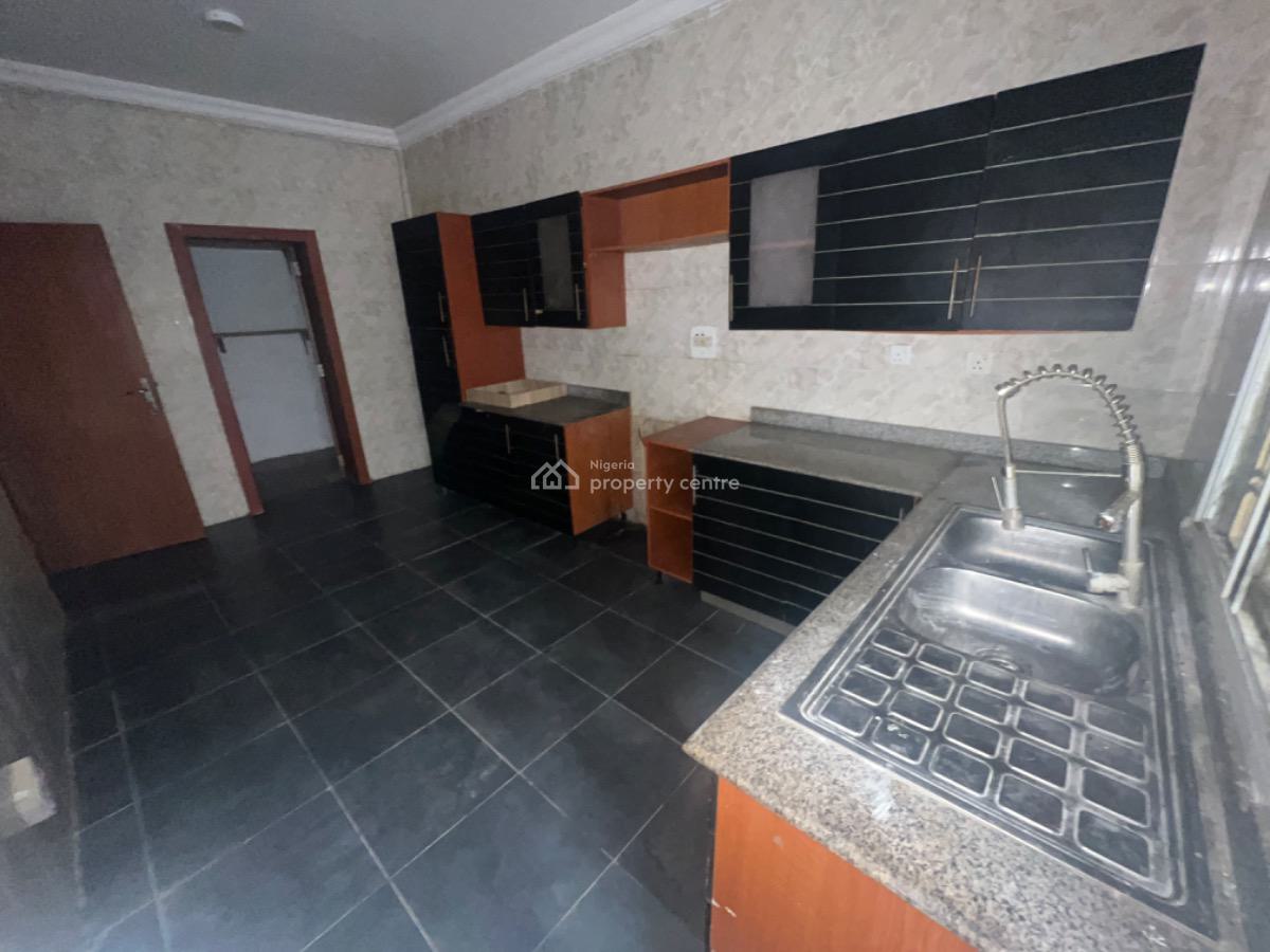 Spacious 3 Bedroom Terrace Duplex with Bq, Lekki Phase 1, Lekki, Lagos, Terraced Duplex for Rent