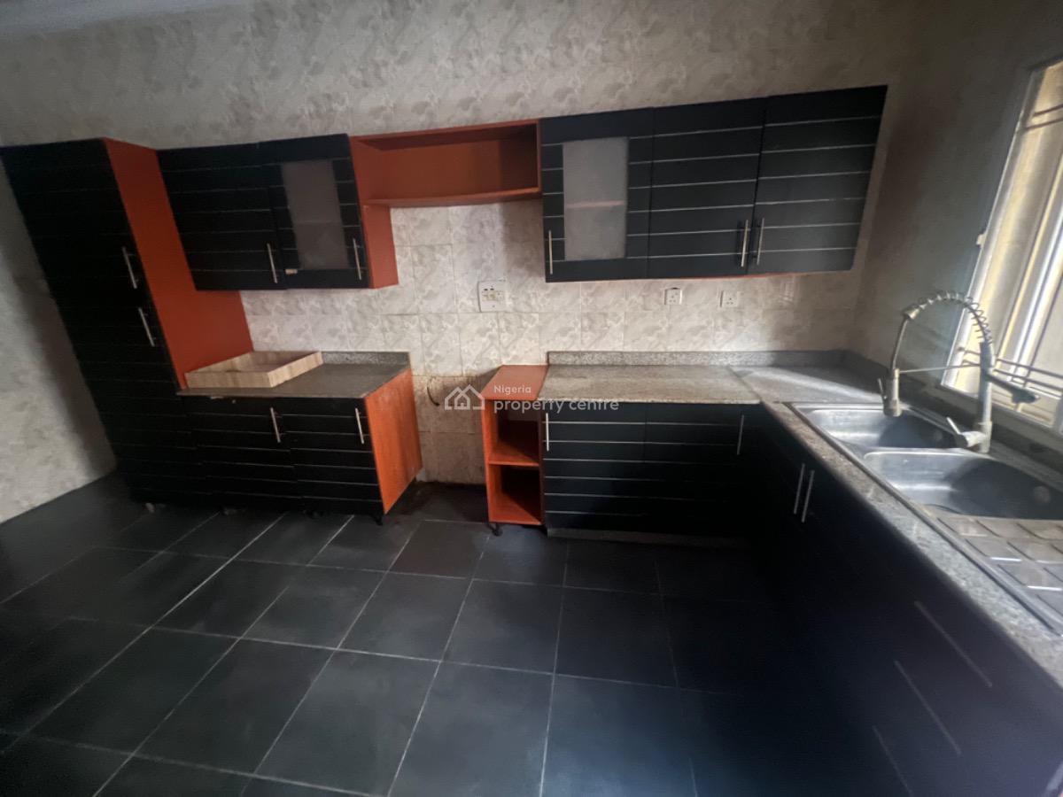 Spacious 3 Bedroom Terrace Duplex with Bq, Lekki Phase 1, Lekki, Lagos, Terraced Duplex for Rent