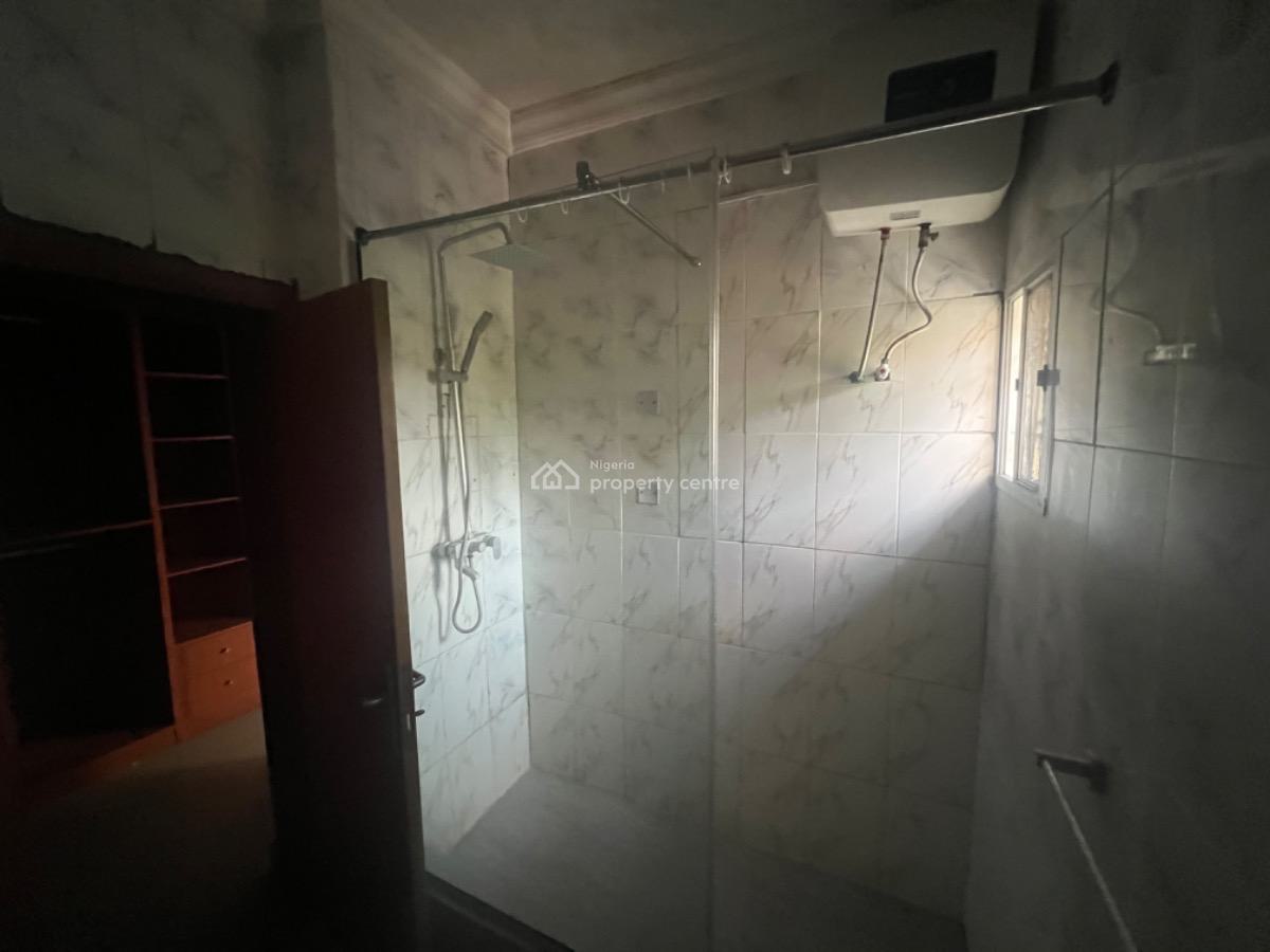 Spacious 3 Bedroom Terrace Duplex with Bq, Lekki Phase 1, Lekki, Lagos, Terraced Duplex for Rent