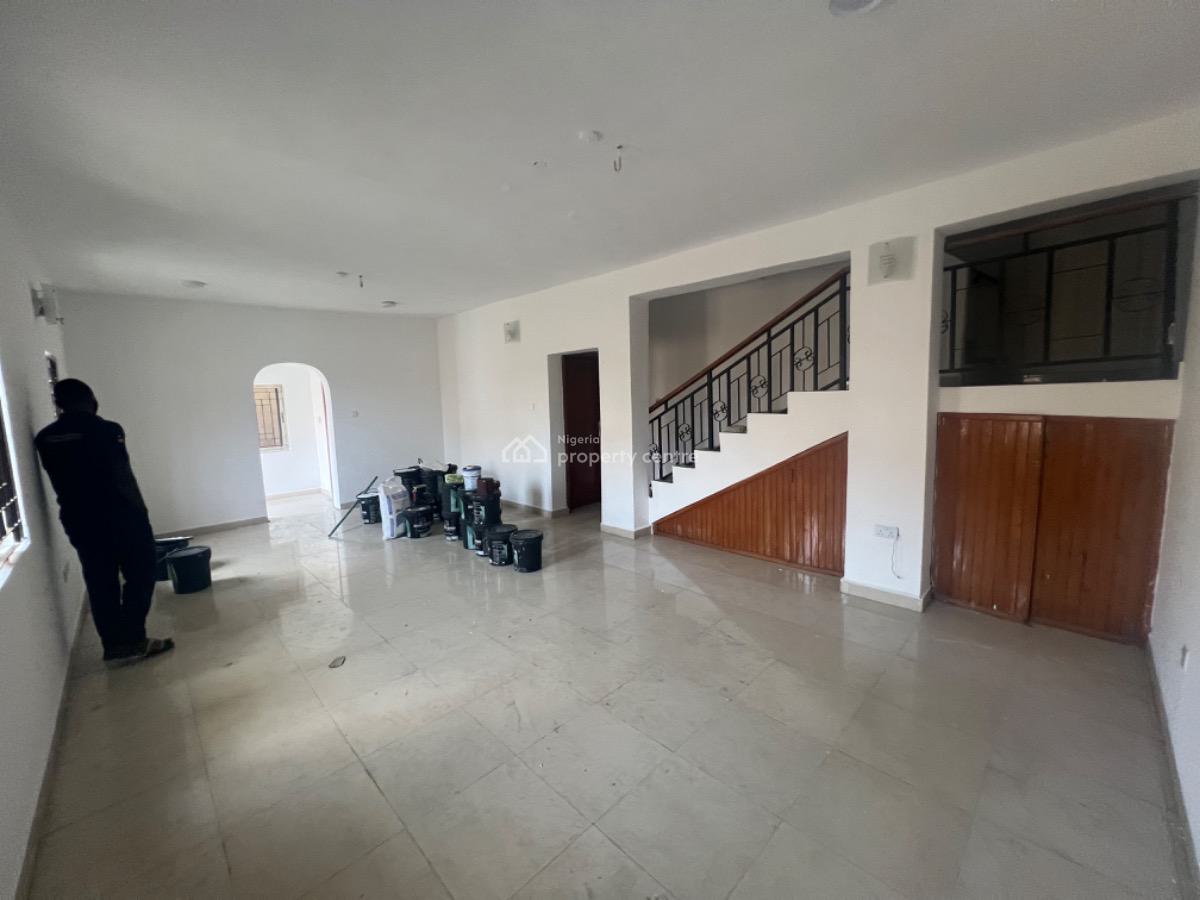 Standard 3 Bedroom Apartment with Bq, Lekki Phase 1, Lekki, Lagos, Flat / Apartment for Rent