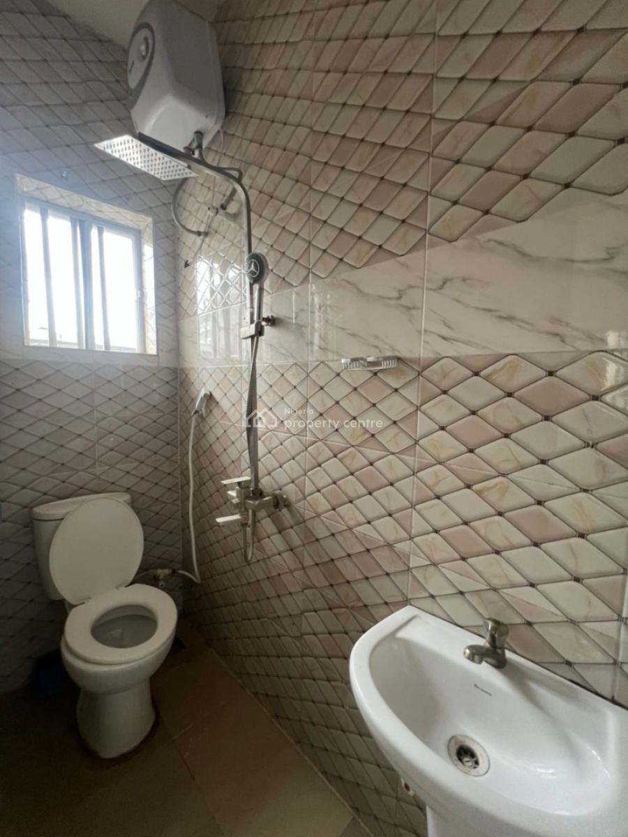 2 Bedroom Apartment, @ Aptech Estate, Sangotedo, Ajah, Lagos, Flat / Apartment for Rent