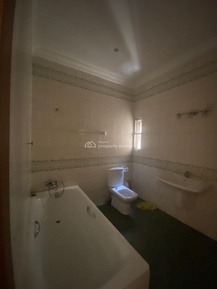 Spacious 4 Bedroom Terrace Duplex, Lekki Phase 1, Lekki, Lagos, Terraced Duplex for Rent