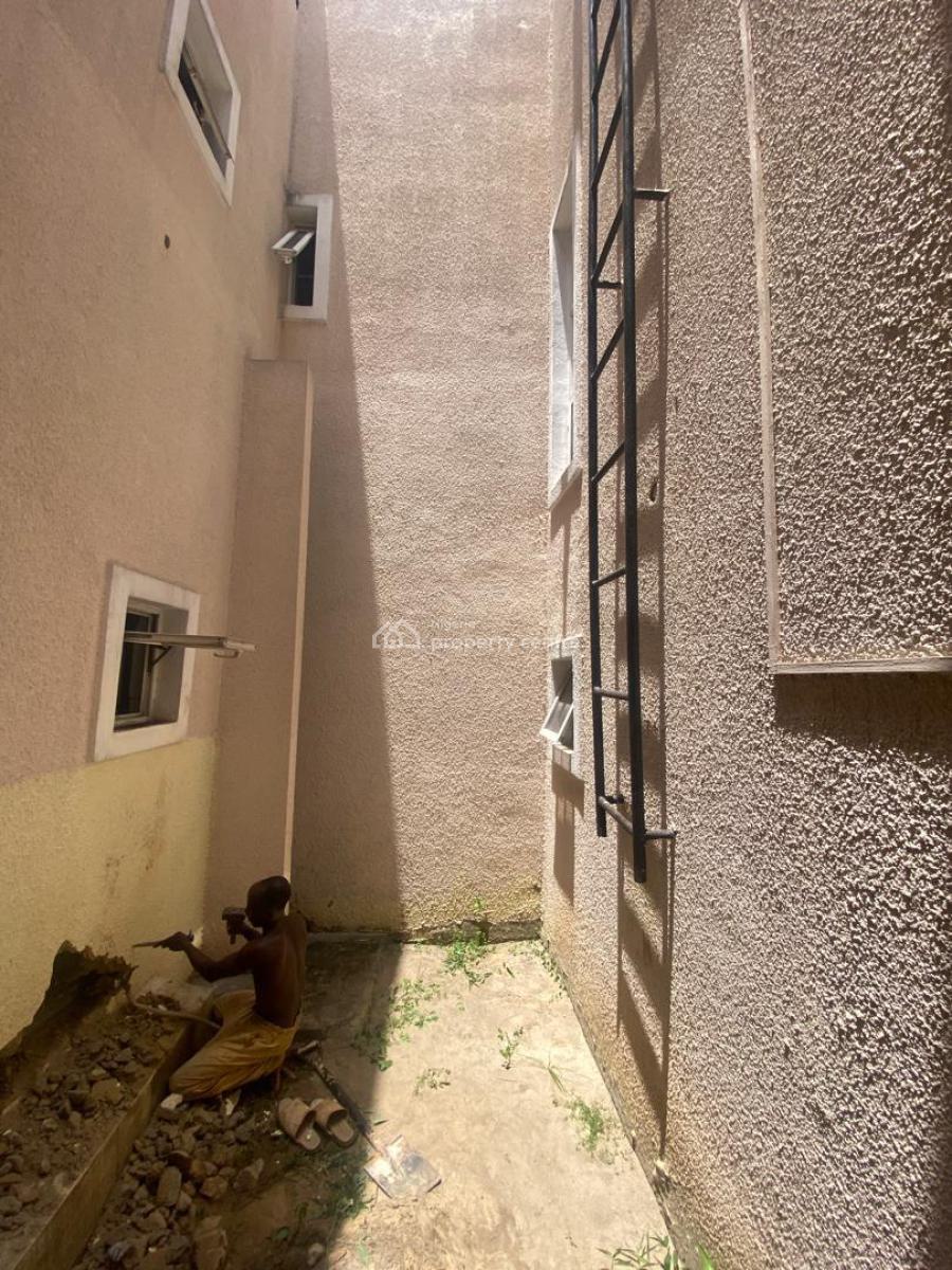 Spacious 4 Bedroom Terrace Duplex, Lekki Phase 1, Lekki, Lagos, Terraced Duplex for Rent