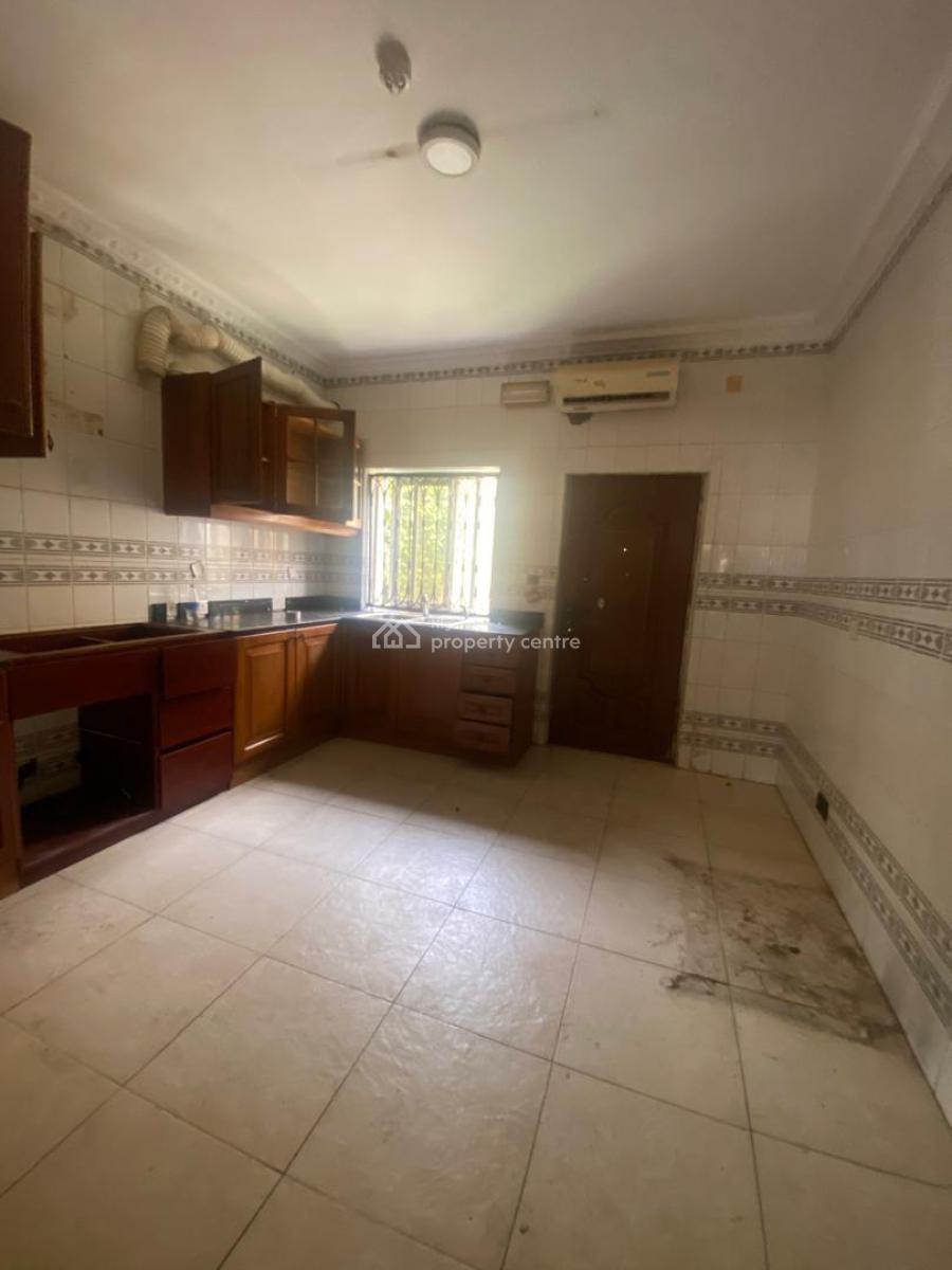 Spacious 4 Bedroom Terrace Duplex, Lekki Phase 1, Lekki, Lagos, Terraced Duplex for Rent