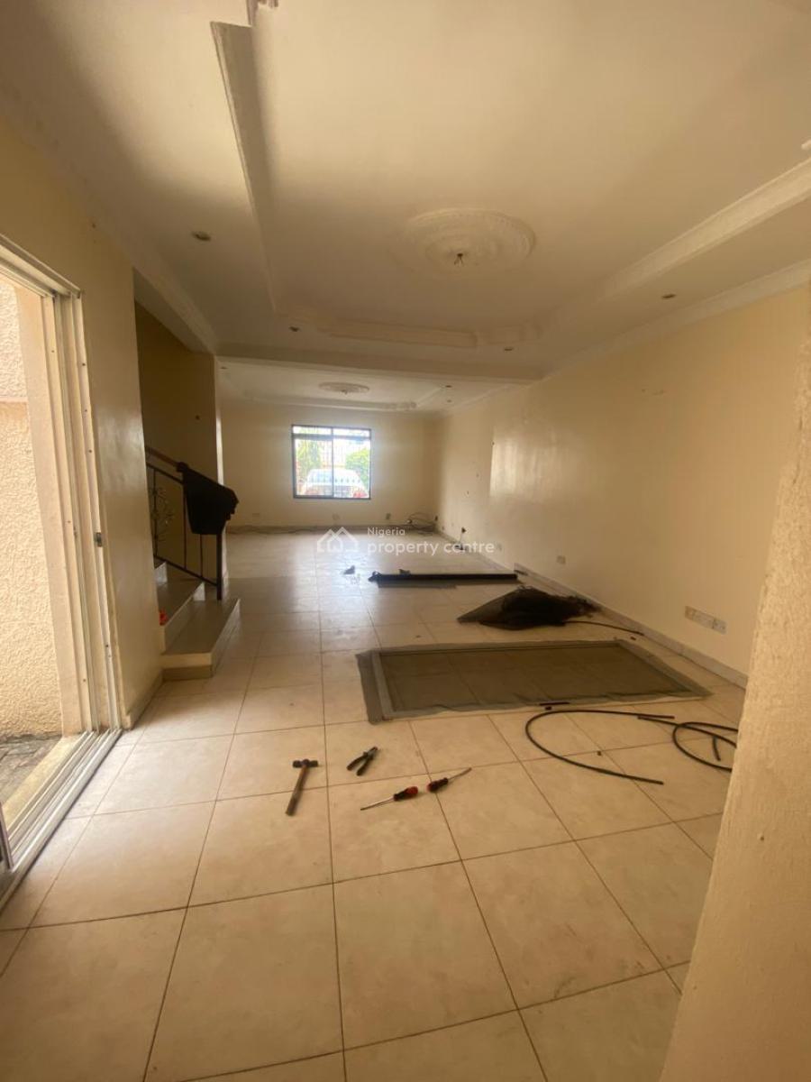 Spacious 4 Bedroom Terrace Duplex, Lekki Phase 1, Lekki, Lagos, Terraced Duplex for Rent
