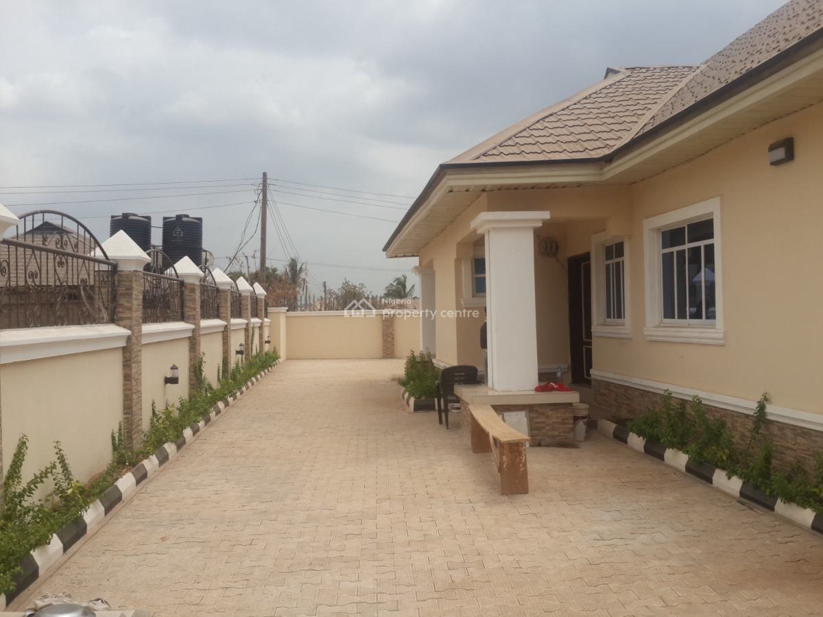 3-bedrooms Semi-detached Bungalow, Bricks, Independence Layout, Enugu, Enugu, Semi-detached Bungalow for Sale