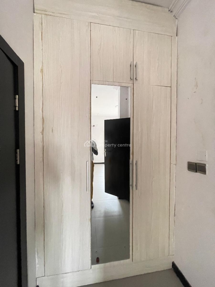 Exclusive 3 Bedroom Apartment with Bq, Yaba, Yaba, Lagos, Block of Flats for Sale