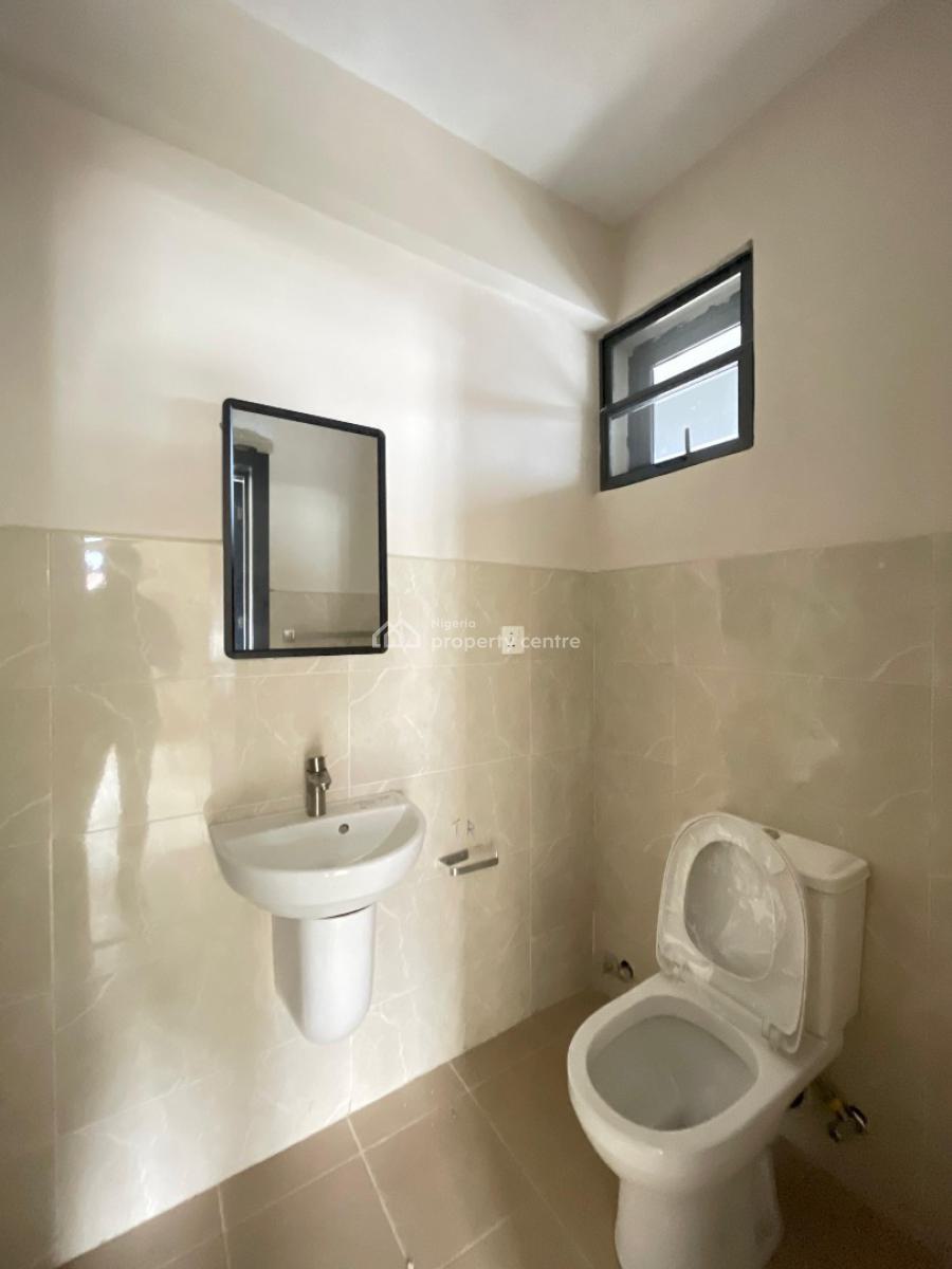 Excellent 2 Bedroom Apartment Located in a Secured Environment, Osapa, Lekki, Lagos, Flat / Apartment for Sale