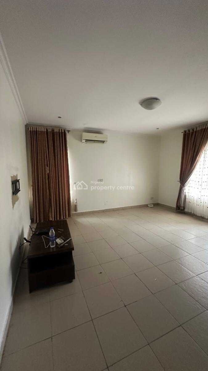 4 Bedroom Duplex, Bourdillon Court Estate, Chevron Drive, Osapa, Lekki, Lagos, Semi-detached Duplex for Rent