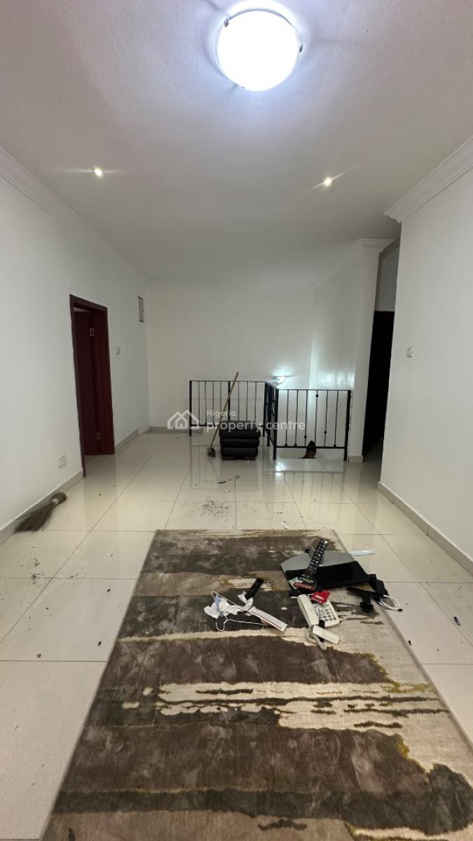 4 Bedroom Duplex, Bourdillon Court Estate, Chevron Drive, Osapa, Lekki, Lagos, Semi-detached Duplex for Rent