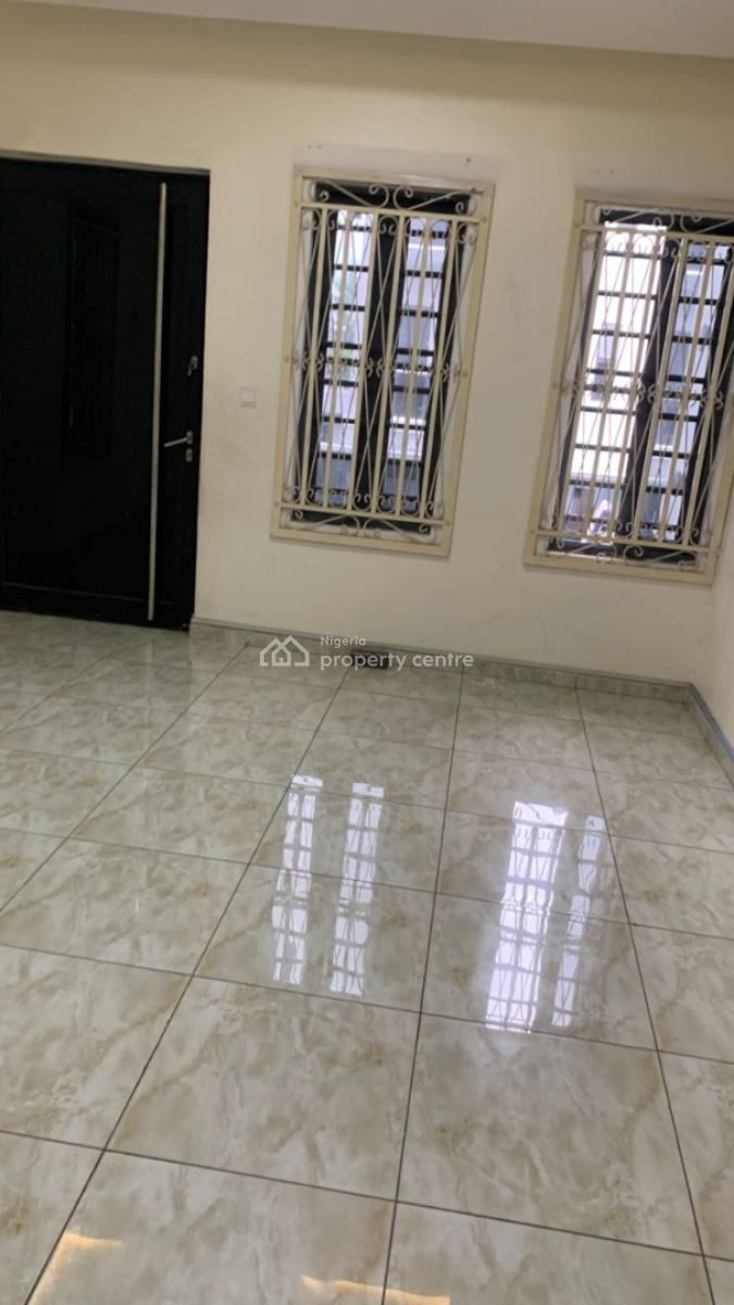 4 Bedroom Terrace with a Room Bq, Lekki Phase 1, Lekki, Lagos, Terraced Duplex for Rent