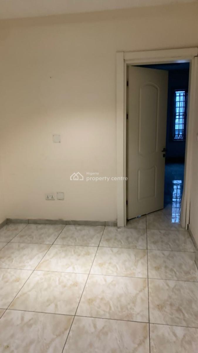 4 Bedroom Terrace with a Room Bq, Lekki Phase 1, Lekki, Lagos, Terraced Duplex for Rent