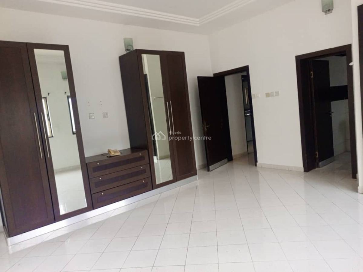 3 Bedroom Apartment with a Room Bq, Lekki Phase 1, Lekki, Lagos, Terraced Bungalow for Rent