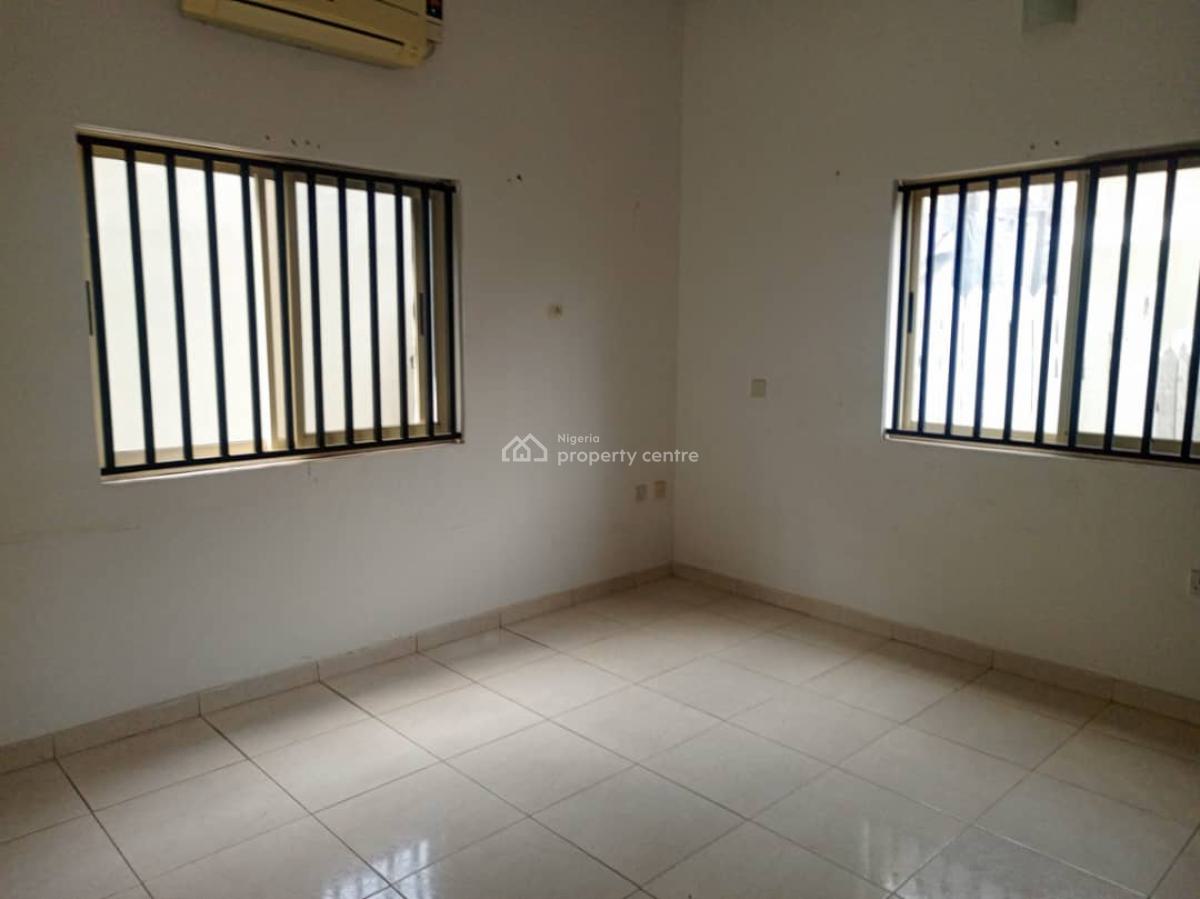 3 Bedroom Apartment with a Room Bq, Lekki Phase 1, Lekki, Lagos, Terraced Bungalow for Rent