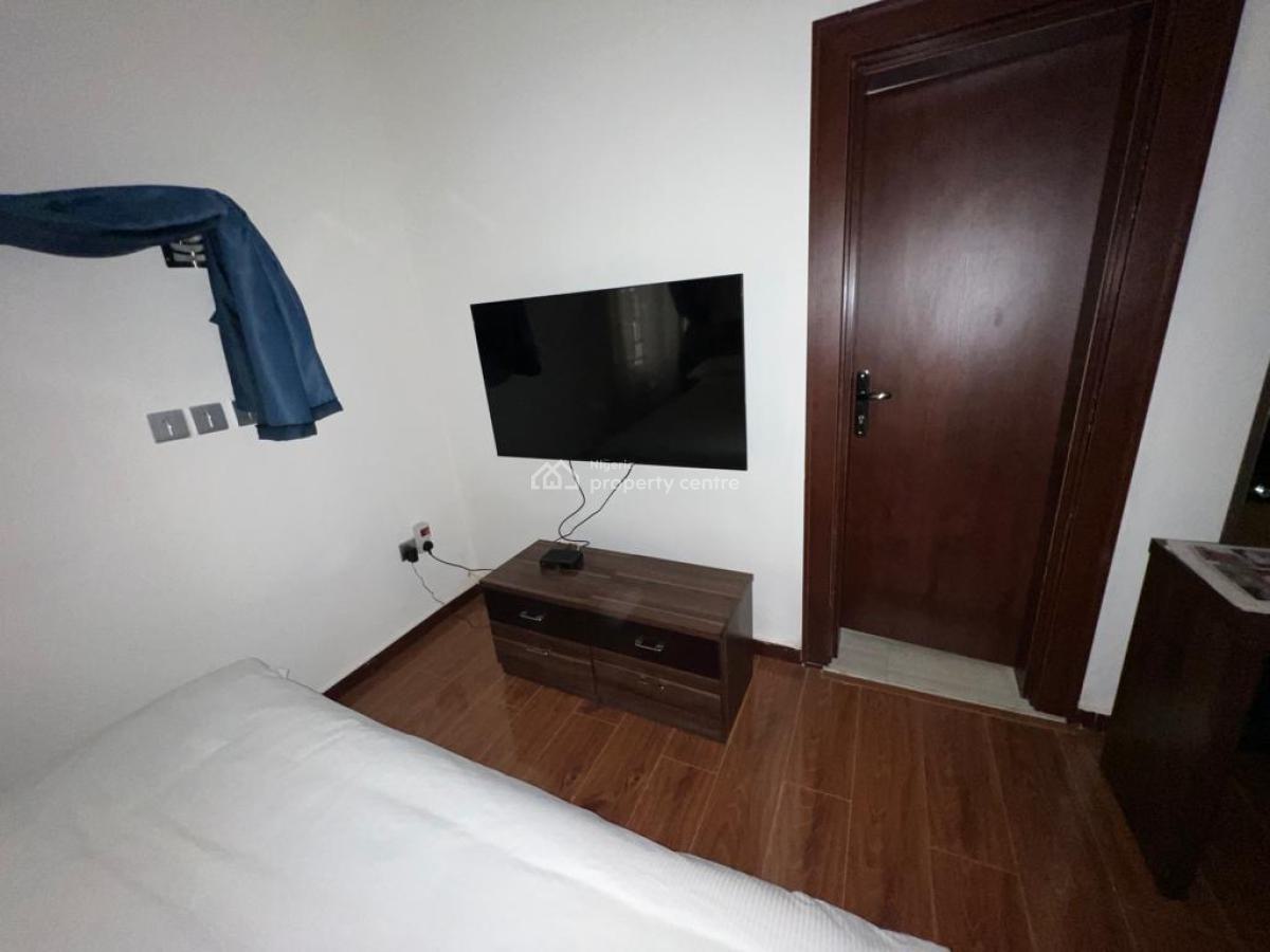 Excellent Spacious 2 Bedroom Furnished Apartment, Guzape District, Abuja, Flat / Apartment for Rent