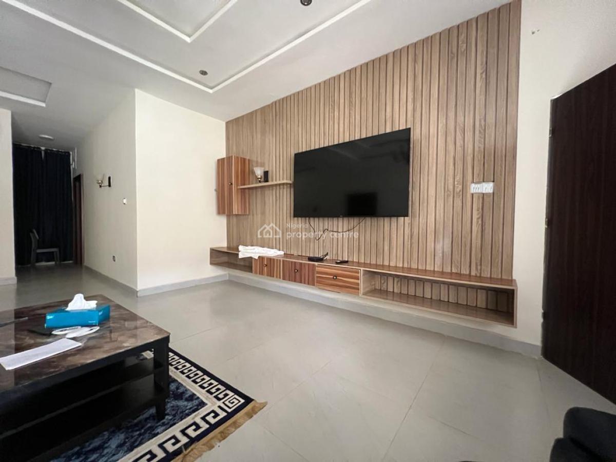 Excellent Spacious 2 Bedroom Furnished Apartment, Guzape District, Abuja, Flat / Apartment for Rent