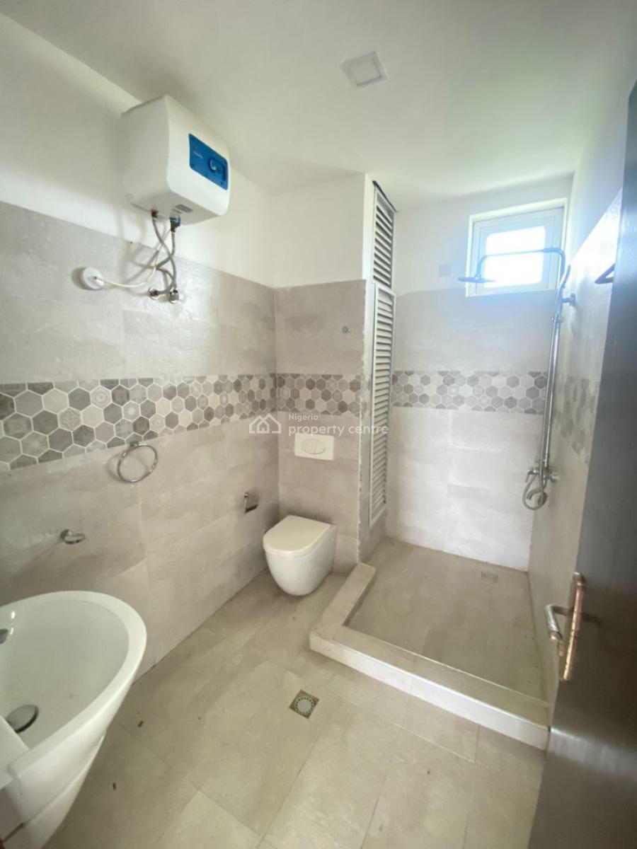Massive 3bedrooms Flat, Grenadine Estate Off Monastery Road Sangotedo, Sangotedo, Ajah, Lagos, Flat / Apartment for Rent