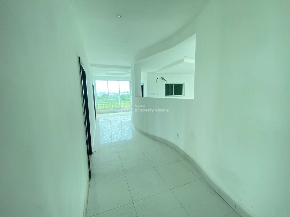 Massive 3bedrooms Flat, Grenadine Estate Off Monastery Road Sangotedo, Sangotedo, Ajah, Lagos, Flat / Apartment for Rent