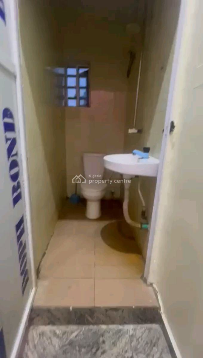 a Very Lovely and Decent Miniflat, Upstairs with 1toilet and Bath, Akoka, Yaba, Lagos, Mini Flat (room and Parlour) for Rent