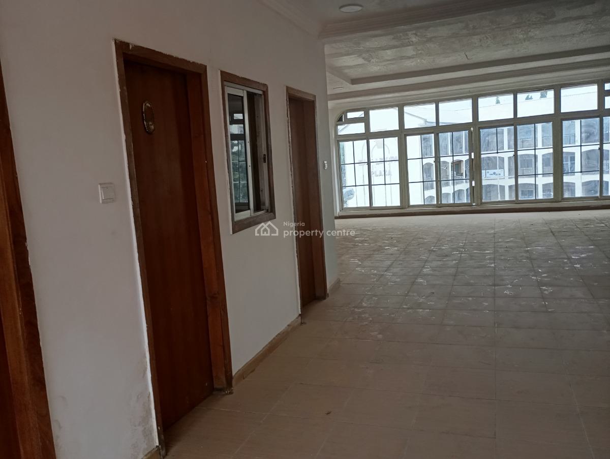 Office Space Measuring 140sqm, Aminu Kano Crescent, Wuse 2, Abuja, Plaza / Complex / Mall for Rent