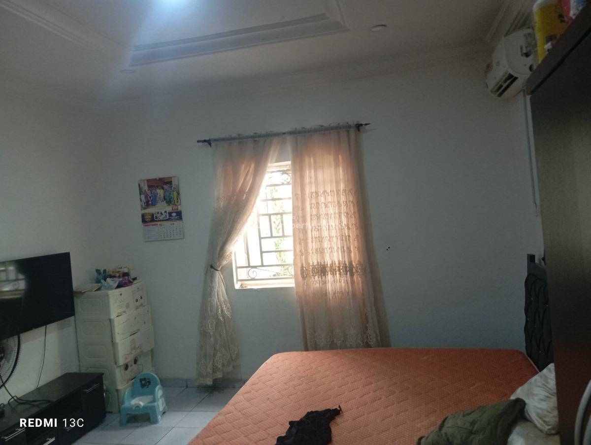 Distress Cute Stylish 2bedroom Bungalow with 2 Sefcon Bq, Yellow Gate Estate Axis of Dawaki Estate., Dawaki, Gwarinpa, Abuja, Detached Bungalow for Sale