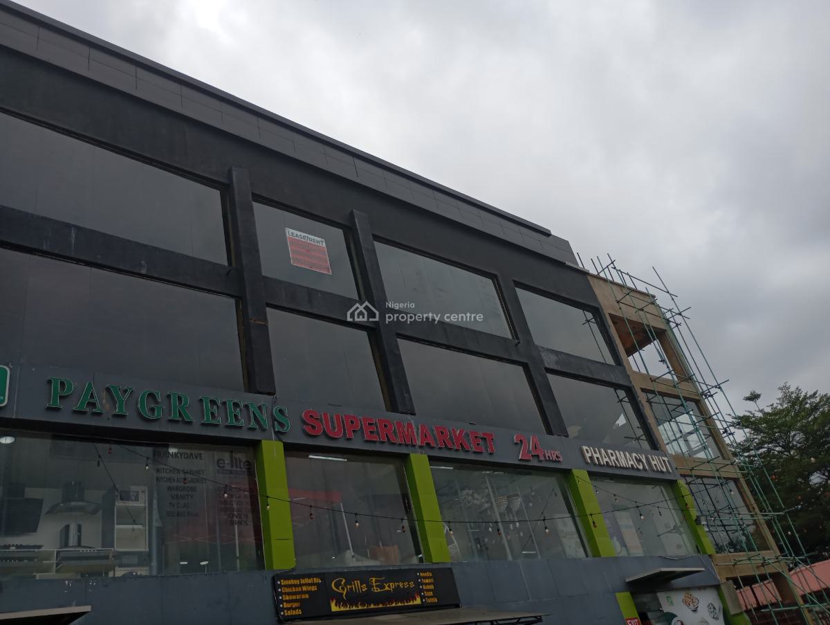 Showroom Measuring 700sqm, Ademola Adetokumbo Crescent, Wuse 2, Abuja, Plaza / Complex / Mall for Rent