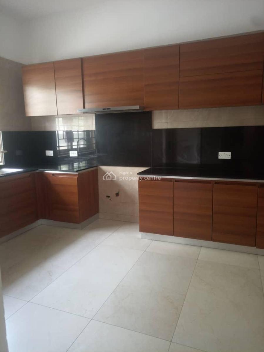 4 Bedroom Fully Detached Duplex with Massive Rooms and 2 Bedroom Bq, Pinnock Beach Estate, Lekki, Lagos, Detached Duplex for Rent