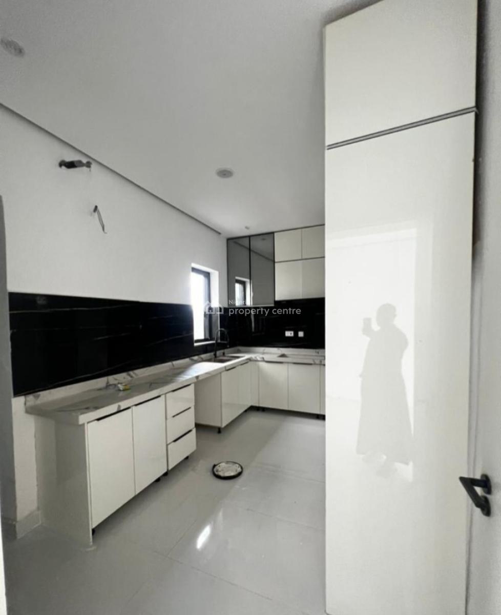 Newly Built and Self-compound, and Serviced 4 Bedroom En-suite Townhou, Ikate Elegushi, Lekki, Lagos, Terraced Duplex for Rent