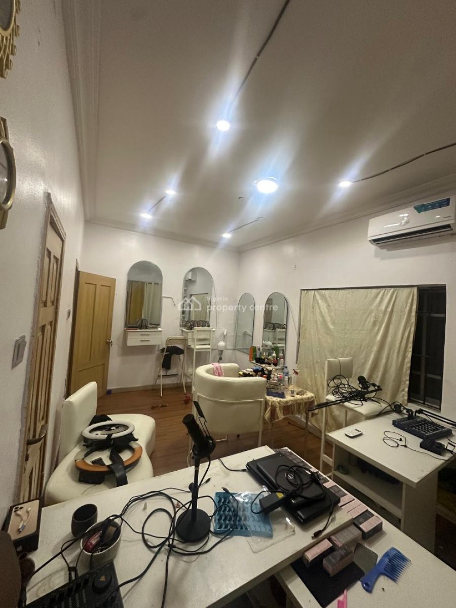 a Clean and Spacious Room in a 3 Bedroom Apartment, Lekki Palm City , Ado Road, Ajah, Lagos, Self Contain (single Rooms) for Rent
