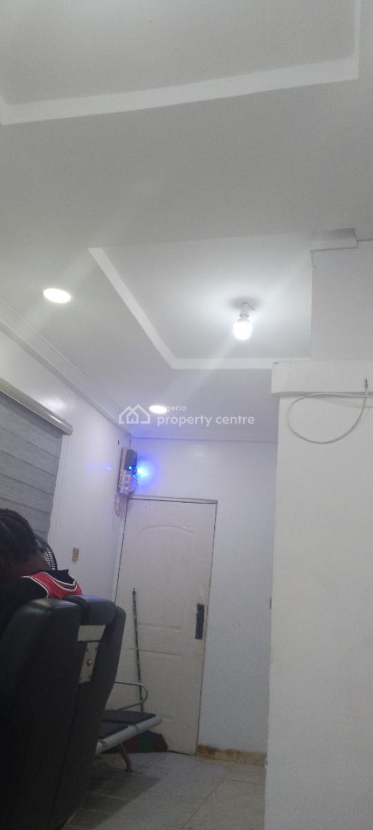 Saloon, Off Blenco Sangotedo, Sangotedo, Ajah, Lagos, Office Space for Sale