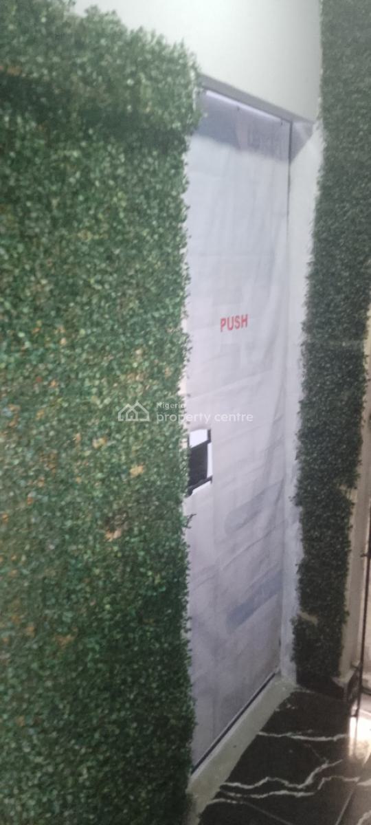 Saloon, Off Blenco Sangotedo, Sangotedo, Ajah, Lagos, Office Space for Sale