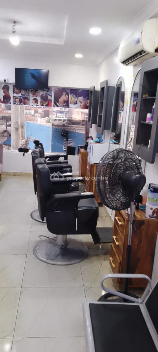 Saloon, Off Blenco Sangotedo, Sangotedo, Ajah, Lagos, Office Space for Sale