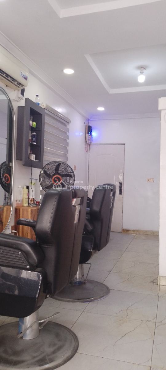 Saloon, Off Blenco Sangotedo, Sangotedo, Ajah, Lagos, Office Space for Sale