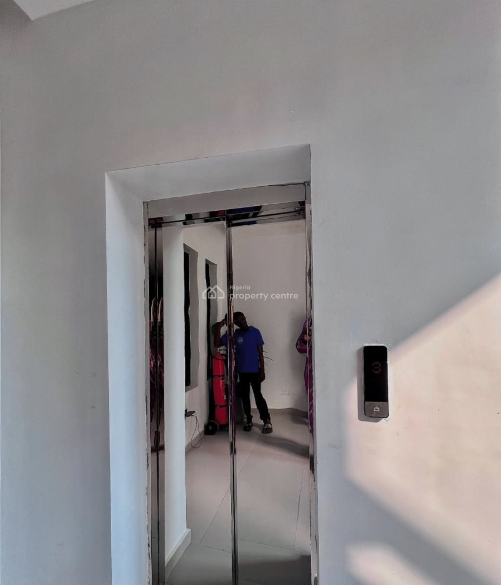 Fully Serviced 3 Bedroom Apartments with Elevator, Swimming Pool, Gym, Lekki Phase 1, Lekki, Lagos, Flat / Apartment for Sale