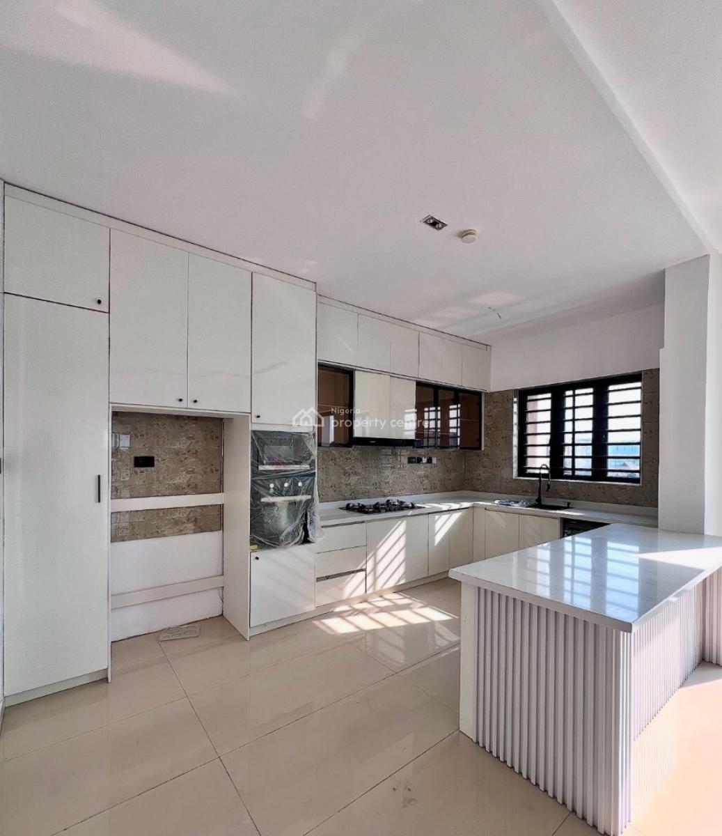 Fully Serviced 3 Bedroom Apartments with Elevator, Swimming Pool, Gym, Lekki Phase 1, Lekki, Lagos, Flat / Apartment for Sale