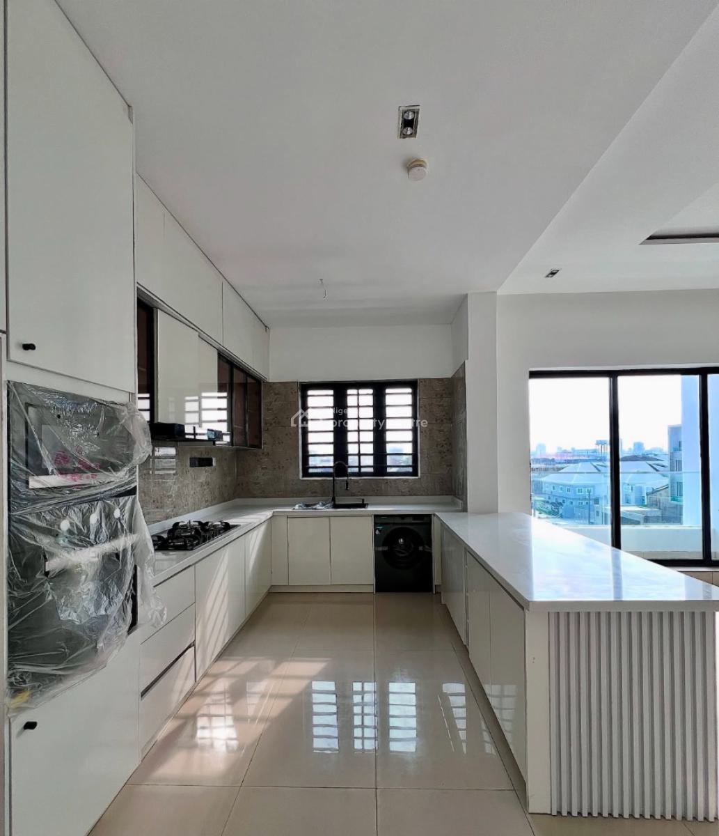 Fully Serviced 3 Bedroom Apartments with Elevator, Swimming Pool, Gym, Lekki Phase 1, Lekki, Lagos, Flat / Apartment for Sale