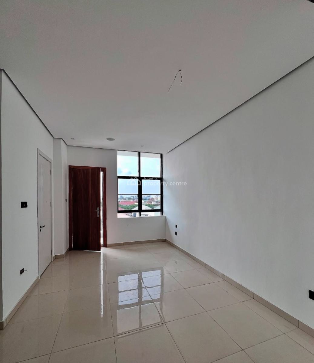 Fully Serviced 3 Bedroom Apartments with Elevator, Swimming Pool, Gym, Lekki Phase 1, Lekki, Lagos, Flat / Apartment for Sale